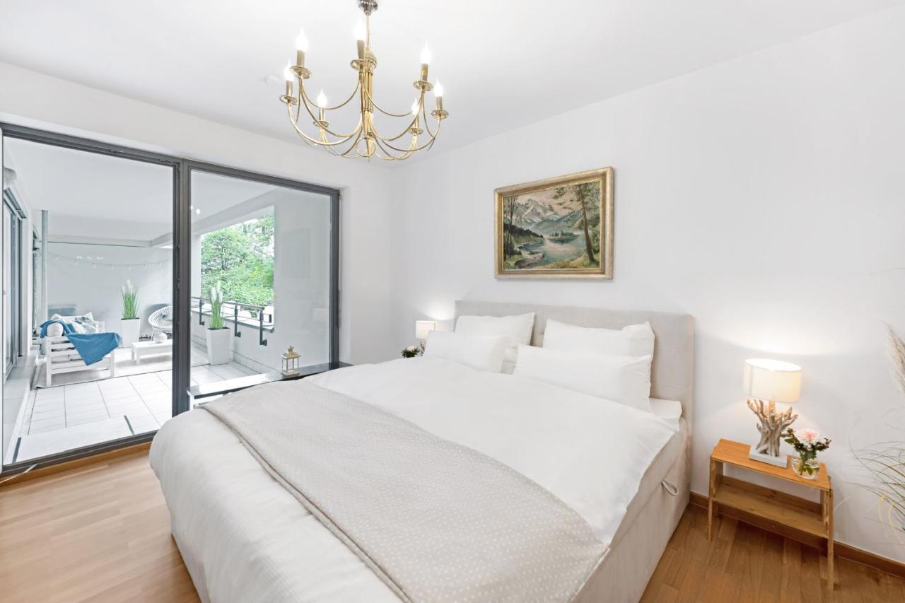 Zwei Zimmer Wohnung Im Stadtzentrum Mit Tiefgaragenplatz München Kültér fotó