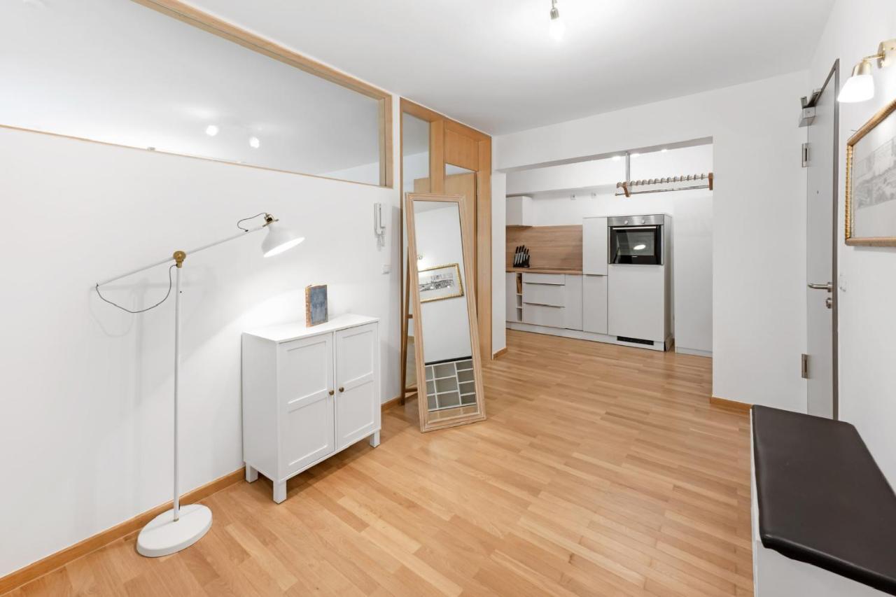 Zwei Zimmer Wohnung Im Stadtzentrum Mit Tiefgaragenplatz München Kültér fotó