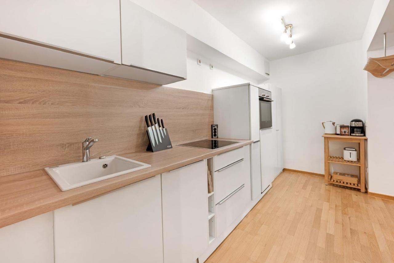 Zwei Zimmer Wohnung Im Stadtzentrum Mit Tiefgaragenplatz München Kültér fotó